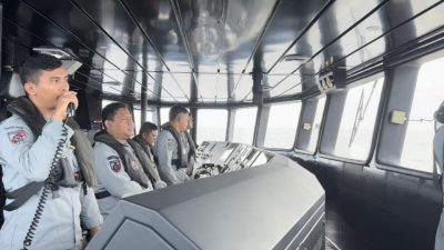 Bakamla RI Intercept China Coast Guard Coba Masuk Kembali ke Wilayah Yurisdiksi Indonesia
