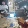 Masyaraka Sokobanah Nonton Bareng Debat calon Bupati Sampang Di Posko