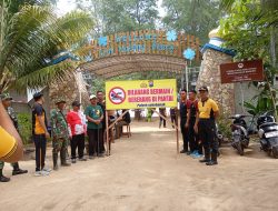 Kapolsek Sokobanah Berikan Himbauan Larangan Supaya Anak Kecil Tidak Berenang Di PantaiLonMalang