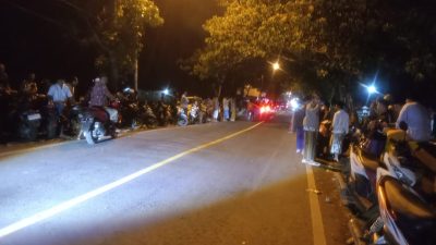 Membludak Relawan Beserta Masyarakat Kawal  Penghitungan Di Kantor Bpp Sokobanah