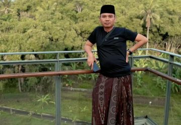 Heboh Warganet, Kemiripan Gaya Haji Her Seorang Pemuda asal Probolinggo