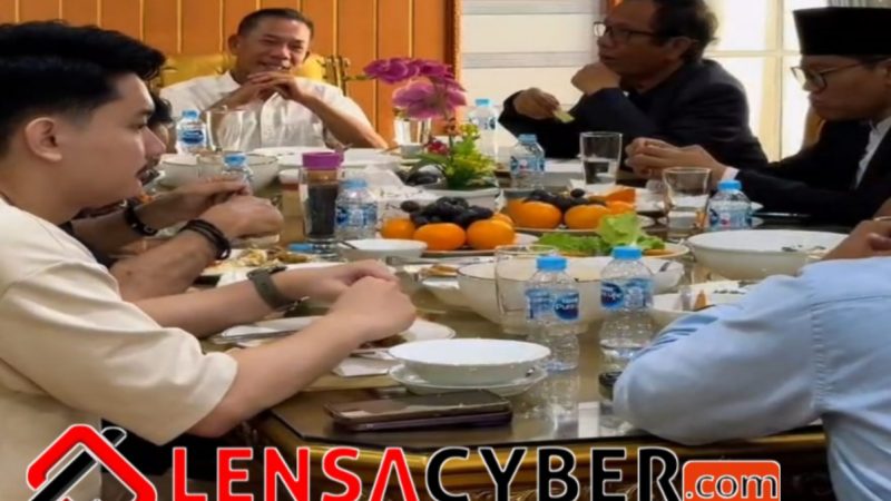 Pererat Silaturahmi di Ketapang, Mahfud MD Bagikan Inspirasi di Rumah Dinas Wakil Bupati