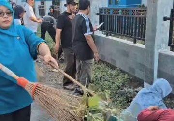 Sinergi Kecamatan Ulujami dan KWK Gelar Kerja Bakti Rutin untuk Tingkatkan Kualitas Pelayanan Publik