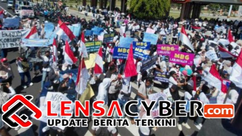 Ribuan Masa Kepung Pengkap Sidoarjo,Desak Makan Bergizi Gratis (MBG) di lanjutkan