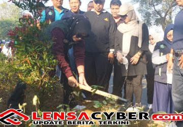 Tanam 644 Pohon Pucuk Merah, Wabup Sidoarjo Ajak Warga Rawat Lingkungan