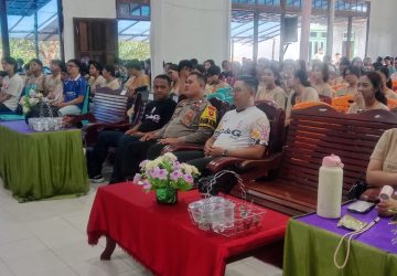 Aipda Ngadino Jadi Narasumber Penyuluhan Bahaya Bullying pada Pekan Pemuda GKII Melawi Hilir