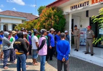 Petani Gabuswetan Tagih Janji Camat Soal Air Irigasi, Datangi Kantor Kecamatan hingga Pintu Air, Pulang dengan Kekecewaan