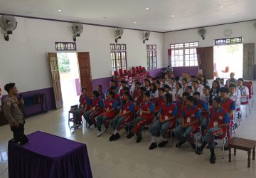 Personel Polsek Mempawah Hulu Ajak Pelajar Cegah Penyalahgunaan Narkoba dan Pergaulan Bebas,Di SMKS Gloria Tikalong