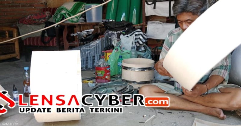 Geliat UMKM Pengrajin Drumband: Menjemput Asa di Tengah Himpitan Krisis Ekonomi Kelas Bawah