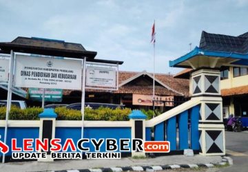 Dugaan Pengondisian Pembelian Seragam Sekolah di Pemalang Jadi Sorotan, Wali Murid Keluhkan Sistem Paket Komplit