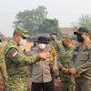 Kapolres Ketapang Dampingi Pangdam XII/Tanjungpura, Tinjau Karhutla dan Ketersediaan Air Warga