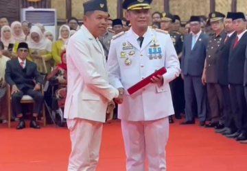 Gubernur Jawa Barat Lantik dr. Asep Surya Atmaja Sebagai Bupati Bekasi