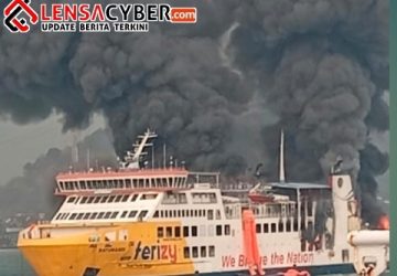 ‎Kapal Ferry KMP Batumandi Terbakar Saat Hendak Sandar di Pelabuhan Merak, Penumpang Dibuat Cemas! ‎